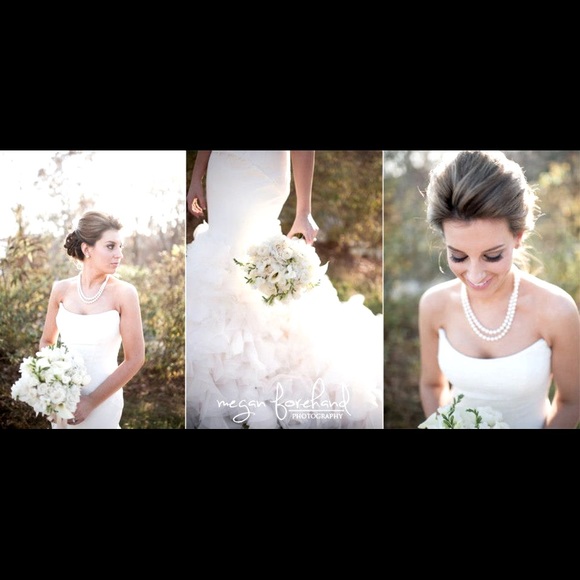 Vera Wang Wedding Dress - Picture 5 of 5